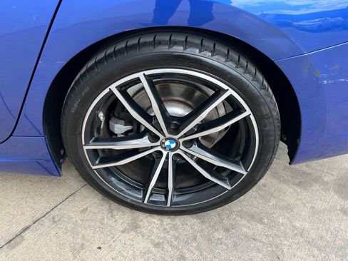 Used 2020 BMW 330i Sedan w/ M Sport Package RWD image 9