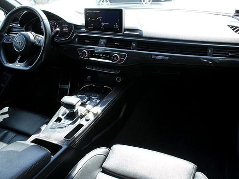 Used 2019 Audi S4 Premium Plus w/ Premium Plus Package image 18