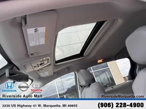 Used 2024 Toyota Sienna Limited AWD/4WD image 24