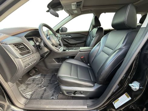 Used 2023 Nissan Rogue SV w/ SV Premium B Package AWD/4WD image 9