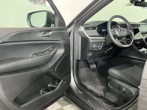 New 2025 Jeep Grand Cherokee L Laredo w/ Luxury Tech Group I image 23