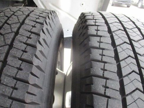 Used 2024 Chevrolet Silverado 3500 High Country w/ High Country Premium Package image 27