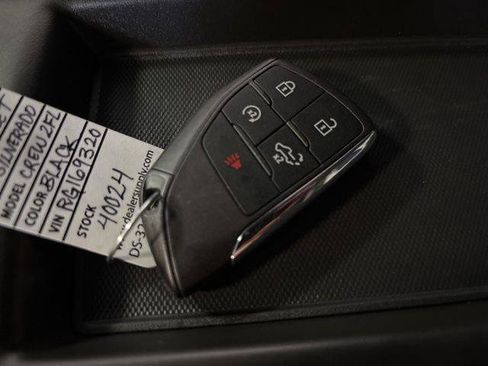 Used 2024 Chevrolet Silverado 1500 LT AWD/4WD image 23