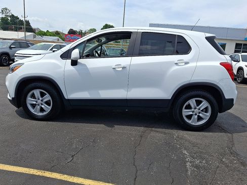 Used 2020 Chevrolet Trax LS w/ Tint and Cruise Package FWD image 2
