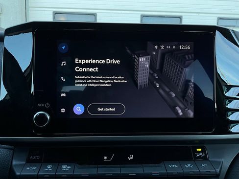 Used 2025 Toyota Camry LE image 28