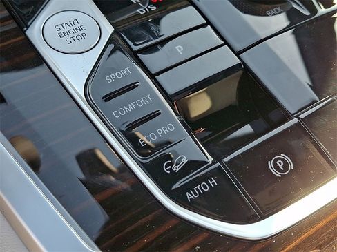 New 2026 BMW X5 xDrive40i w/ M Sport Package image 22