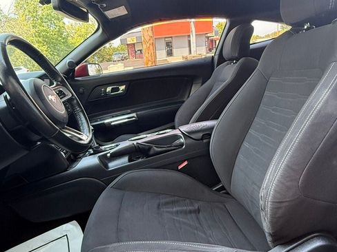 Used 2016 Ford Mustang Coupe RWD image 34