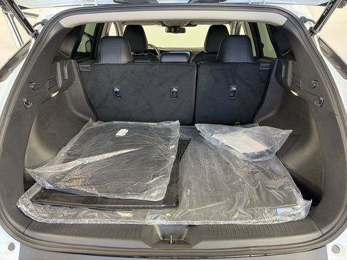 Certified 2025 Nissan Murano SL AWD/4WD image 14