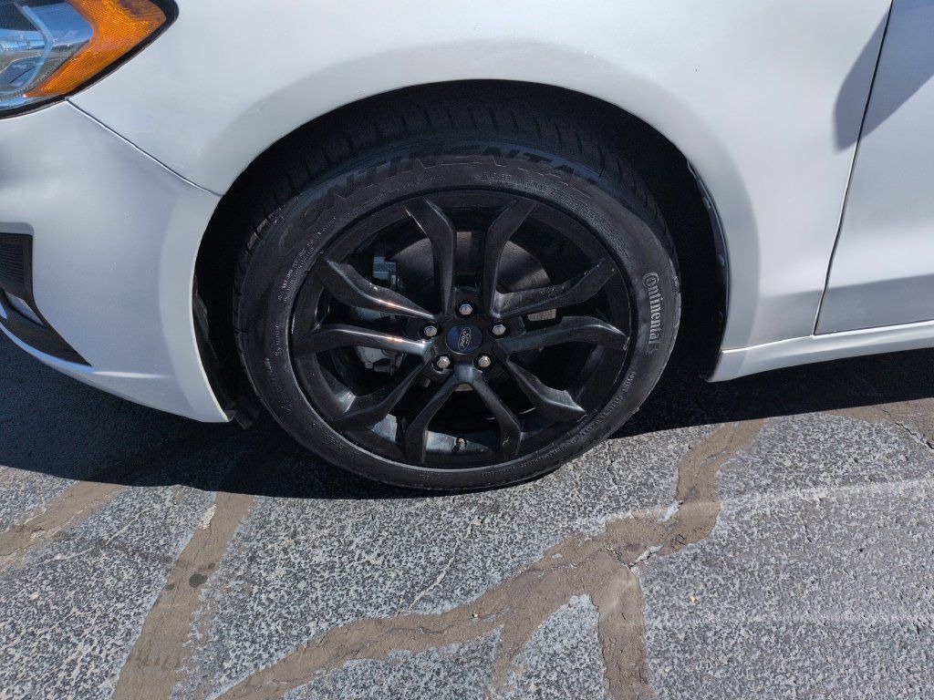 Used 2019 Ford Fusion SE w/ Equipment Group 151A FWD image 27