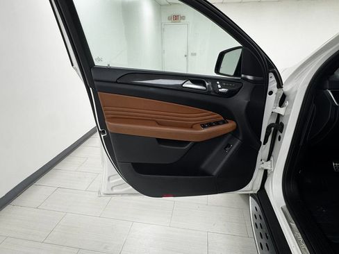 Used 2019 Mercedes-Benz GLE 43 AMG 4MATIC Coupe image 9