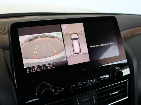 Used 2024 Nissan Armada SL image 51