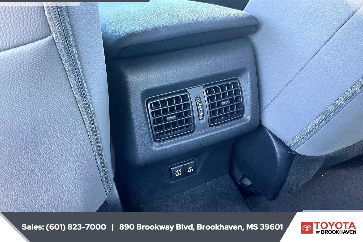 Used 2026 Toyota Camry SE w/ Convenience Package FWD image 24