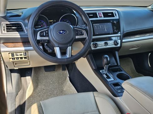 Used 2016 Subaru Outback 2.5i Limited AWD/4WD image 16