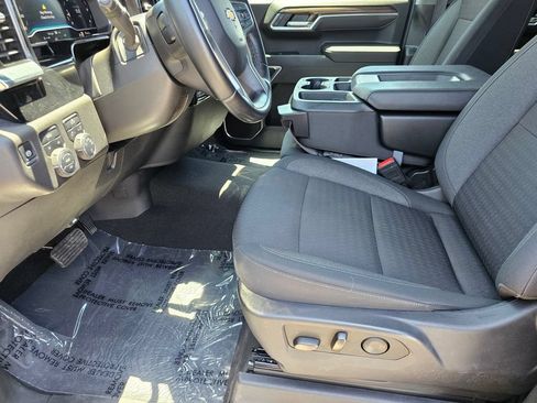 Used 2025 Chevrolet Silverado 1500 LT AWD/4WD image 24