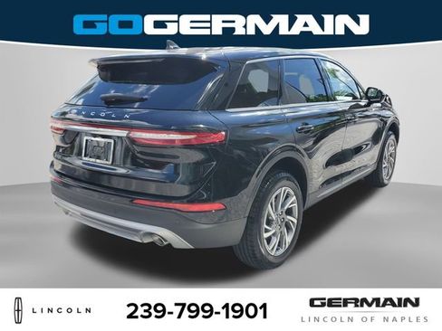 New 2025 Lincoln Corsair FWD image 8