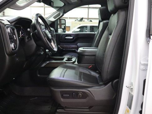 Used 2022 GMC Sierra 2500 Denali AWD/4WD image 6