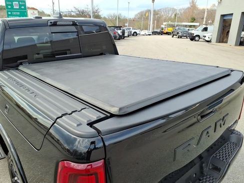 Used 2025 RAM 1500 Limited AWD/4WD image 12