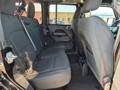 Used 2021 Jeep Wrangler Unlimited Sahara w/ Safety Group AWD/4WD image 17