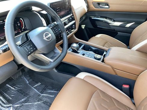 New 2026 Nissan Pathfinder Platinum w/ Cargo Package AWD/4WD image 32