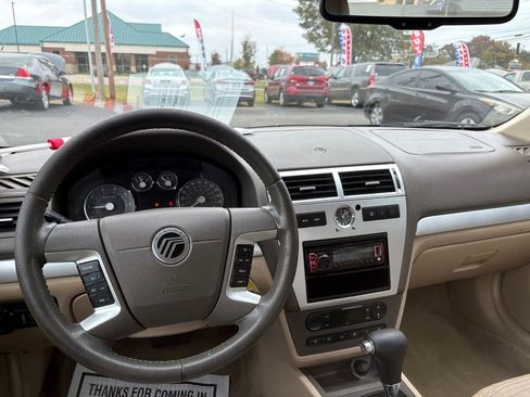 Used 2007 Mercury Milan Premier FWD image 9