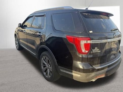Used 2018 Ford Explorer Limited image 3
