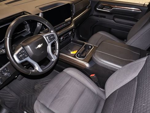 Used 2024 Chevrolet Silverado 2500 LT image 31
