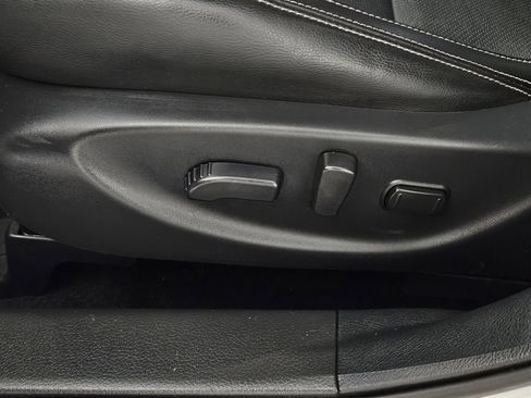 Used 2017 Nissan Maxima 3.5 SL FWD image 19