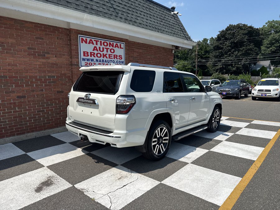 Used 2017 Toyota 4Runner Limited AWD/4WD image 3