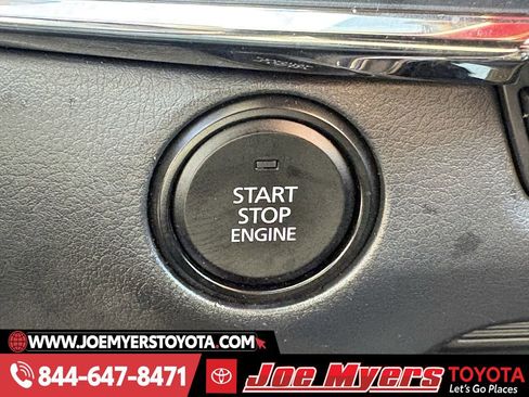 Used 2025 MAZDA CX-30 AWD 2.5 S w/ Preferred Package image 22