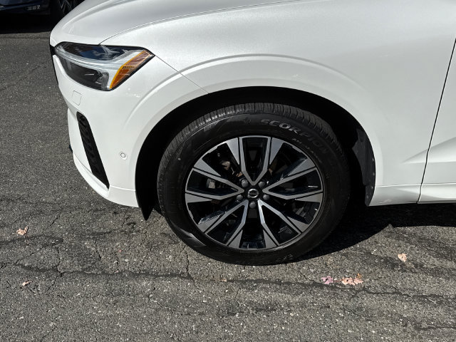 Certified 2024 Volvo XC60 B5 Plus w/ Protection Package Premier AWD/4WD image 8