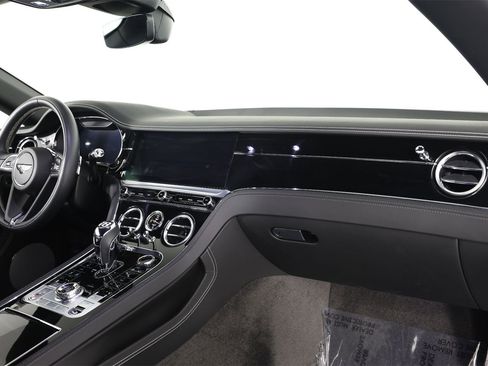 Used 2020 Bentley Continental GT image 30