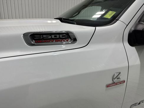 Used 2024 RAM 3500 SLT w/ Quick Order Package 2YG SLT image 33