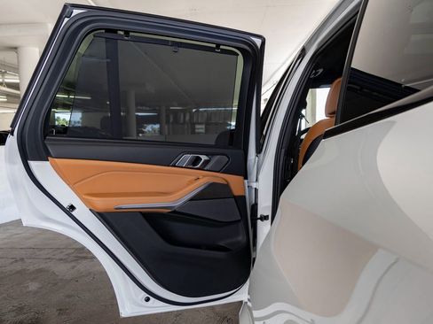 Used 2024 BMW X5 M60i image 24