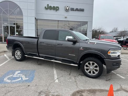 Used 2019 RAM 3500 Laramie image 37