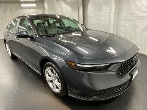 Used 2025 Honda Accord LX image 7