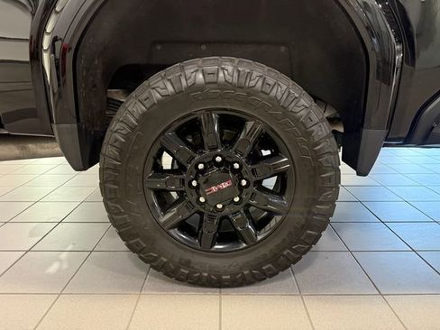 Used 2024 GMC Sierra 2500 AT4 w/ AT4 Premium Plus Package image 11