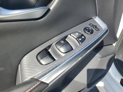 Certified 2024 Nissan Sentra SR image 10