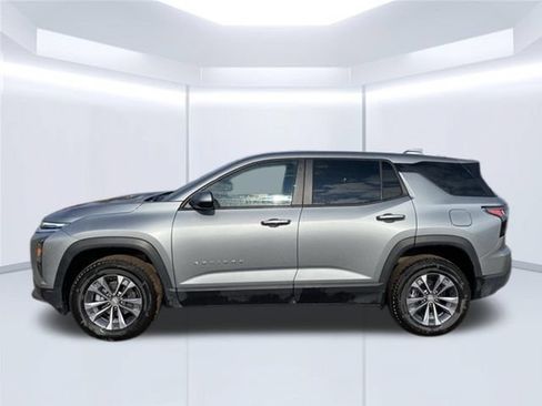 Used 2026 Chevrolet Equinox LT AWD/4WD image 11