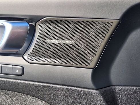 New 2026 Volvo XC40 B5 Ultra w/ Climate Package image 5