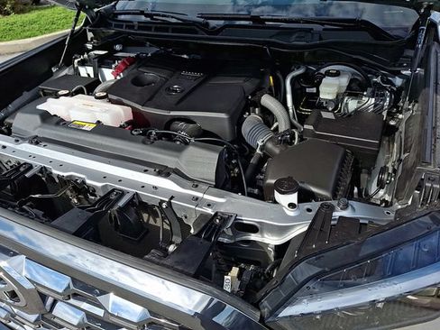 Certified 2025 Toyota Tundra Platinum AWD/4WD image 27