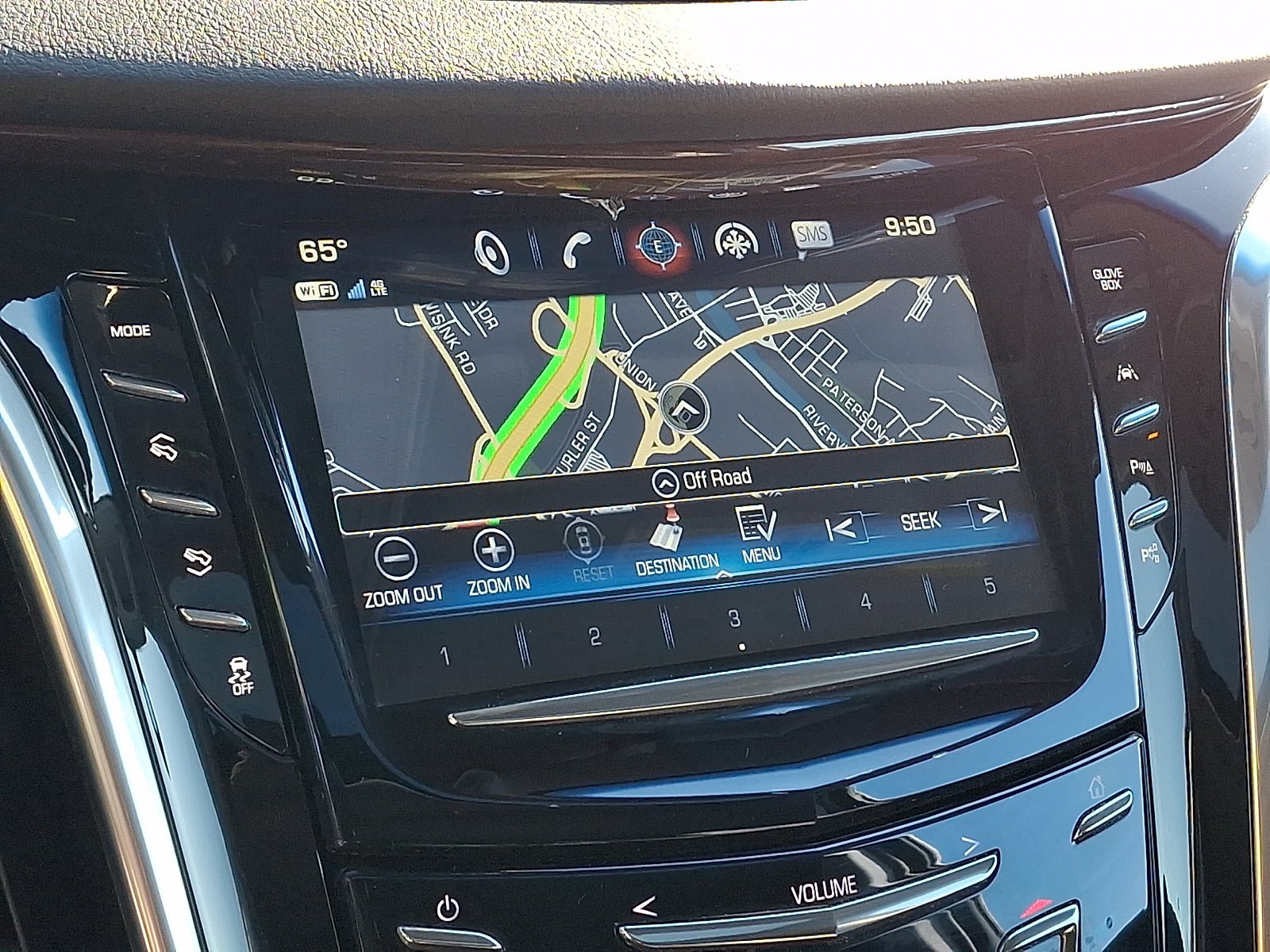 Used 2020 Cadillac Escalade Luxury AWD/4WD image 19