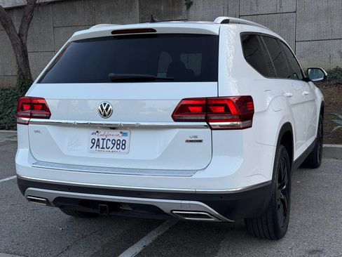 Used 2018 Volkswagen Atlas SEL AWD/4WD image 14
