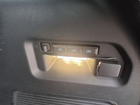 Used 2023 Ford Explorer Limited w/ Equipment Group 301A image 39