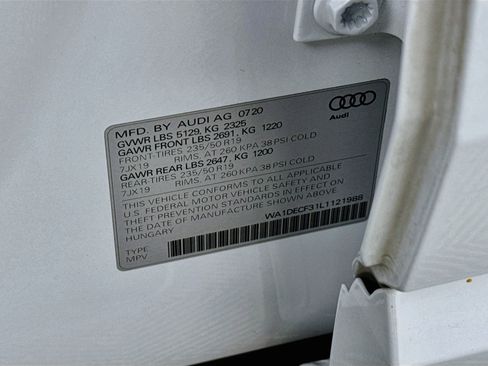 Used 2020 Audi Q3 2.0T Premium AWD/4WD image 26
