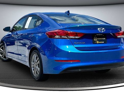 Used 2017 Hyundai Elantra Value Edition w/ Cargo Package FWD image 4