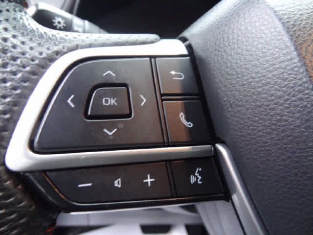 Used 2023 Toyota Sienna XSE w/ XSE Plus Package FWD image 10