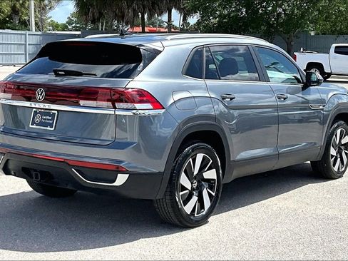 Certified 2025 Volkswagen Atlas Cross Sport SE FWD image 5