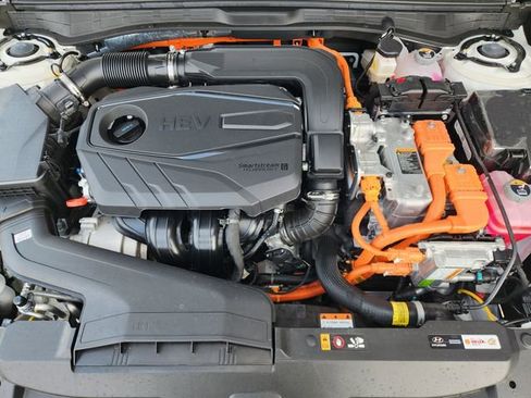 Certified 2025 Hyundai Sonata Limited FWD image 23