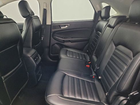 Used 2020 Ford Edge SEL image 18