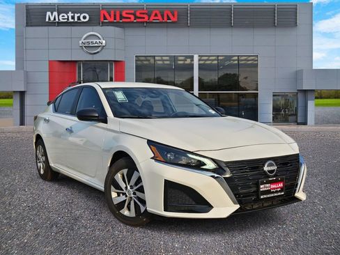 New 2025 Nissan Altima 2.5 S image 1